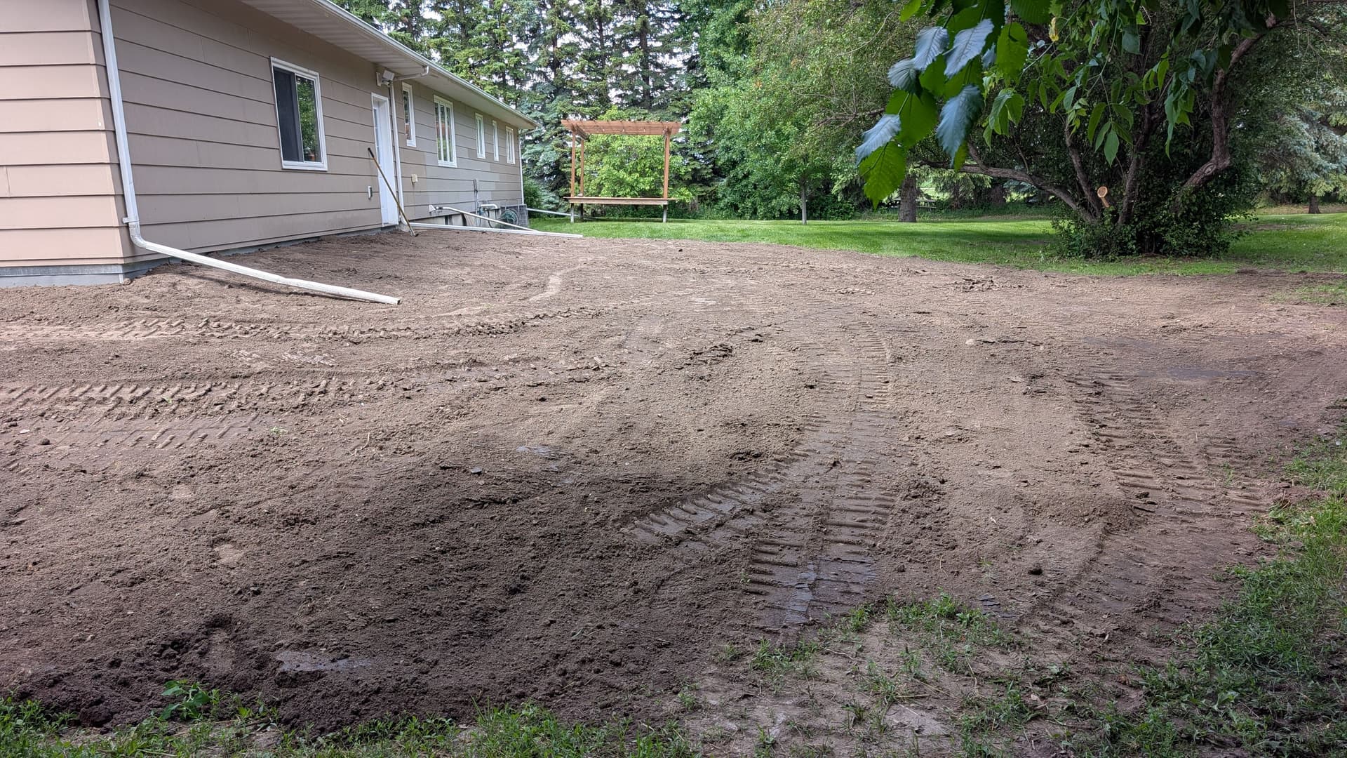 Yard Regrade and Drainage Fix in Grafton, ND
